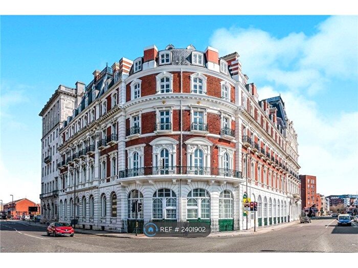 3 Bedroom Flat To Rent In South Western House, Southampton, SO14