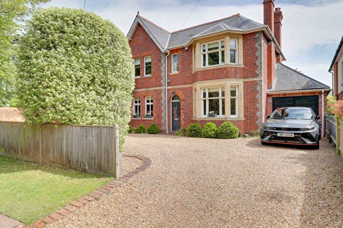 5 Bedroom Detached House For Sale In Grosvenor Road, Caversham, RG4