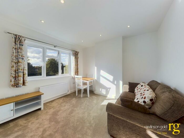 1 Bedroom Flat To Rent In Bishop Ken Road, Harrow Weald, HA3
