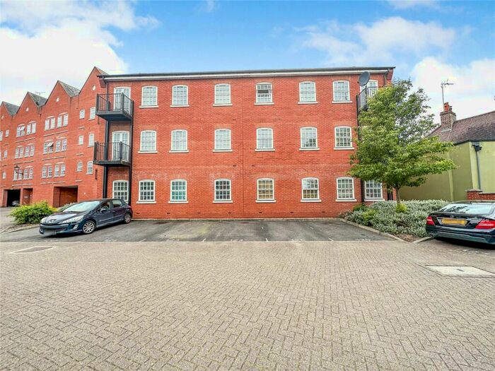 2 Bedroom Apartment To Rent In Waterside Lane, Colchester, Essex, CO2