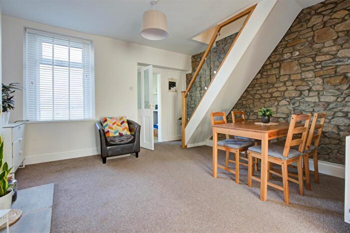 3 Bedroom Terraced House For Sale In New Street, Halton, Lancaster, LA2