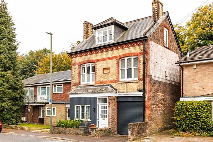 4 Bedroom Detached House For Sale In Holmesdale Road, Reigate, RH2