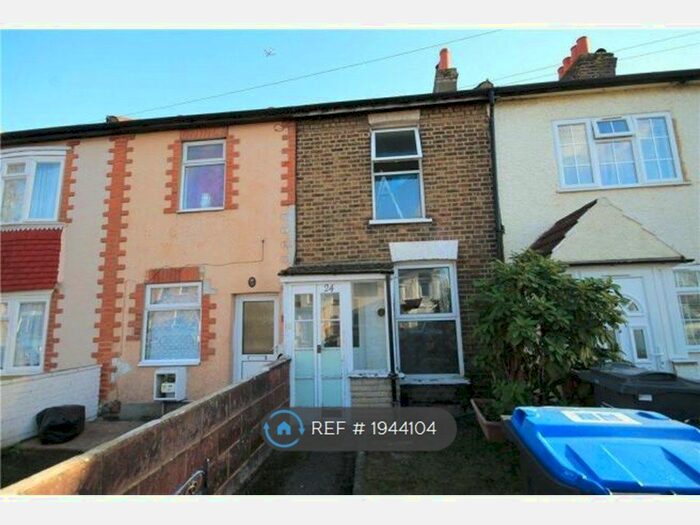 2 Bedroom Terraced House To Rent In Furze Road, Thornton Heath, CR7