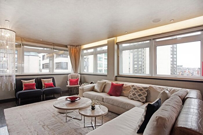 4 Bedroom Flat To Rent In Park Towers, Brick Street, Mayfair, London, W1J