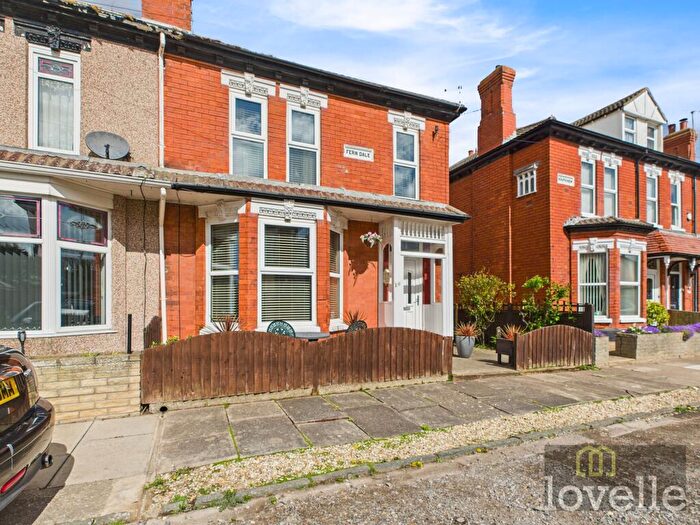 3 Bedroom Semi-Detached House For Sale In Park Avenue, Mablethorpe, LN12