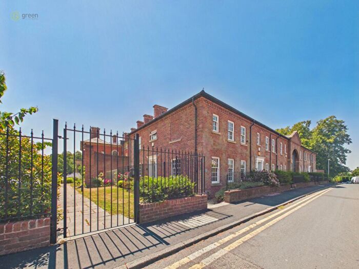 3 Bedroom End Of Terrace House For Sale In Hill Lane, Red House Park, Great Barr, Birmingham, B43