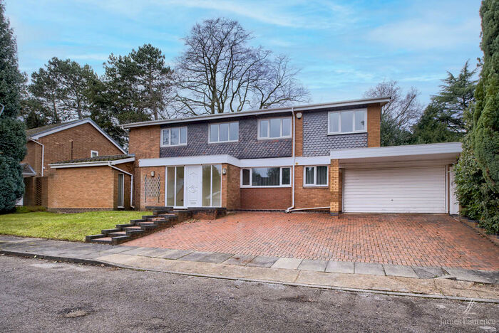 4 Bedroom Detached House To Rent In Birch Hollow, Edgbaston, Birmingham, B15