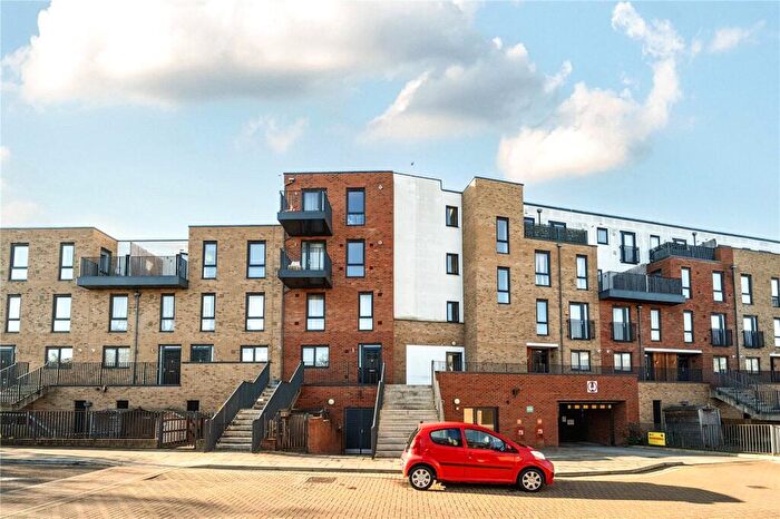 2 Bedroom Apartment For Sale In Trevor Roper Close, Ilford, IG1