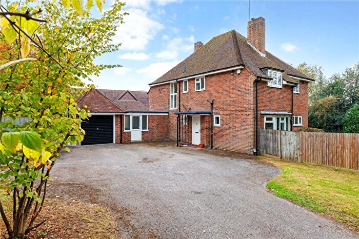 4 Bedroom Detached House To Rent In Ash Church Road, Ash, Aldershot, Surrey, GU12