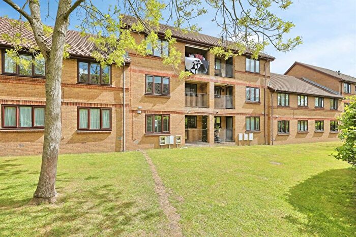 2 Bedroom Flat For Sale In Cremorne Lane, Norwich, NR1