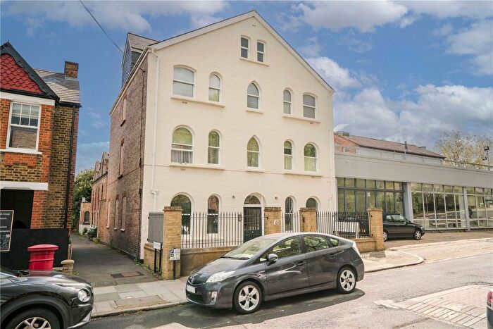 1 Bedroom Flat For Sale In North Road, Richmond, TW9