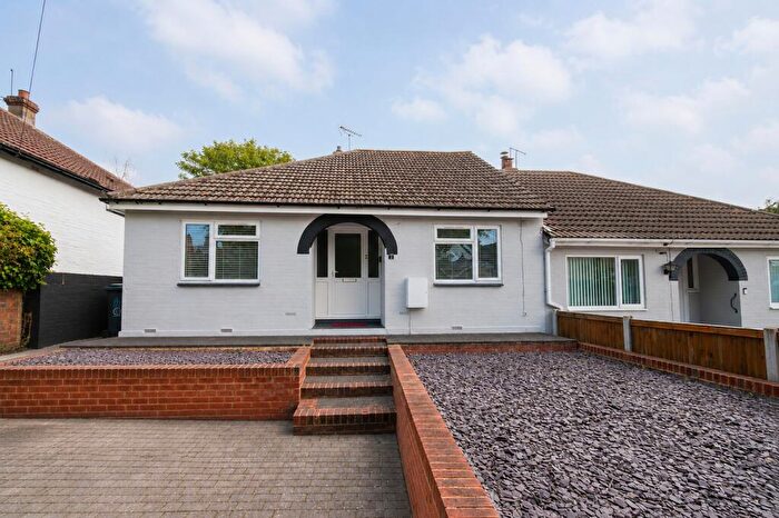 2 Bedroom Bungalow For Sale In Babs Oak Hill, Sturry, Canterbury, Kent, CT2