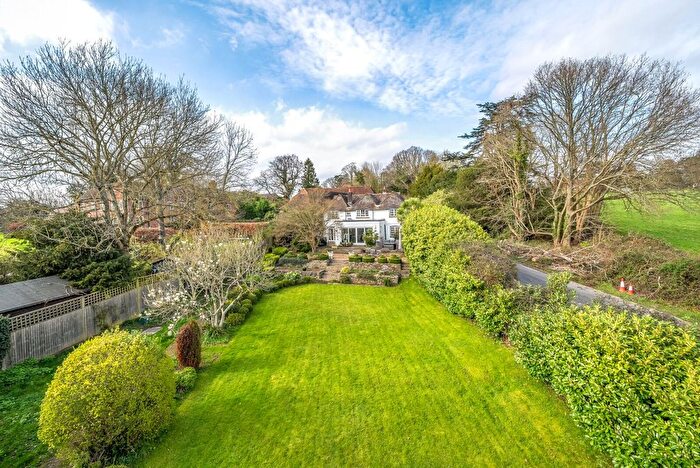 4 Bedroom Detached House For Sale In Stovolds Hill, Cranleigh, GU6