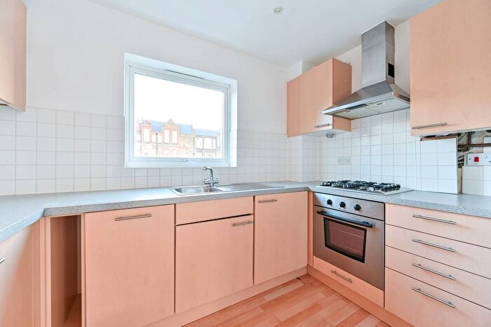 1 Bedroom Flat For Sale In Burcher Gale Grove, Peckham, London, SE15