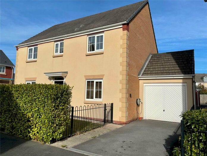 4 Bedroom Detached House To Rent In Six Mills Avenue, Bryngwyn Village, Gorseinon, Swansea, SA4