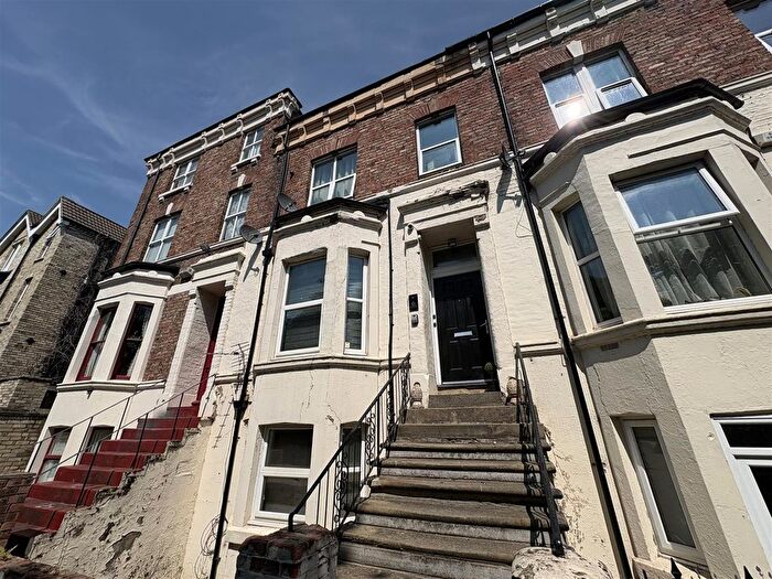 2 Bedroom Flat To Rent In Westbrook, Darlington, DL3