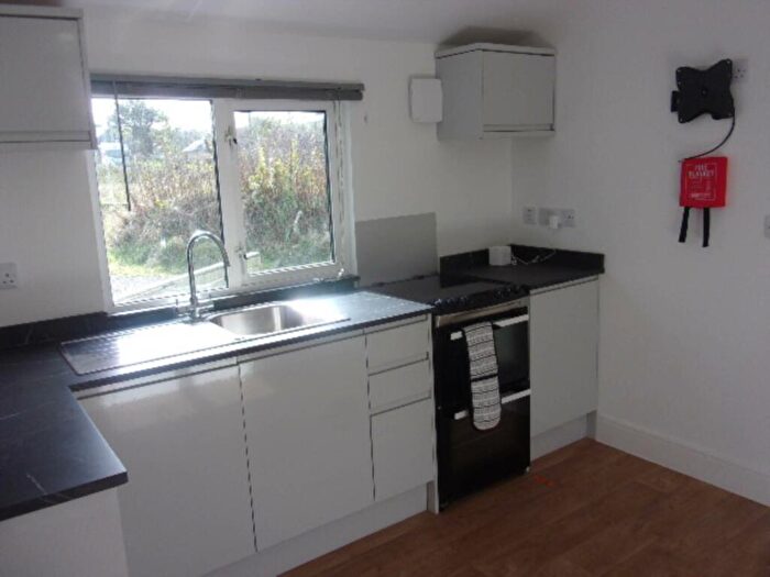 2 Bedroom Chalet To Rent In Otterham, PL32