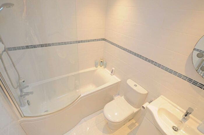 3 Bedroom Bungalow For Sale In Fernway Close, Wimborne, BH21