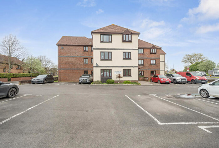 2 Bedroom Apartment For Sale In Abbotswood, Yate, Bristol, Gloucestershire, BS37