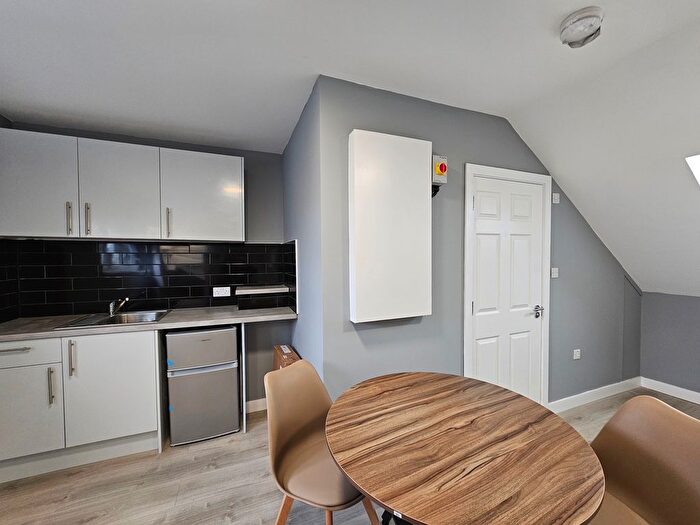 Studio To Rent In South Street, Enfield, EN3