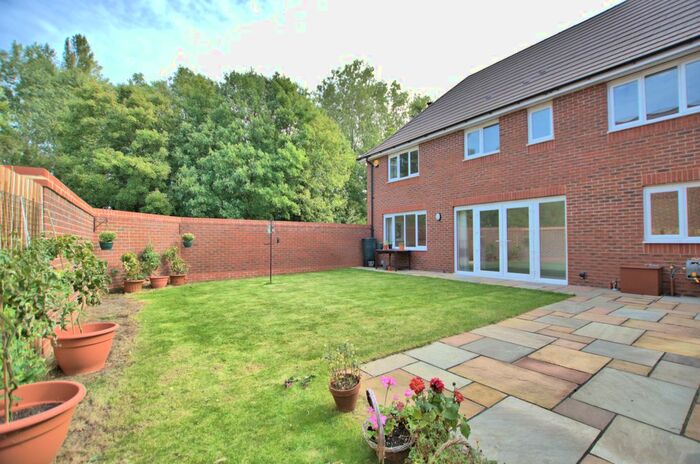 4 Bedroom Detached House To Rent In St. Edmunds Way, Hauxton, Cambridge, CB22