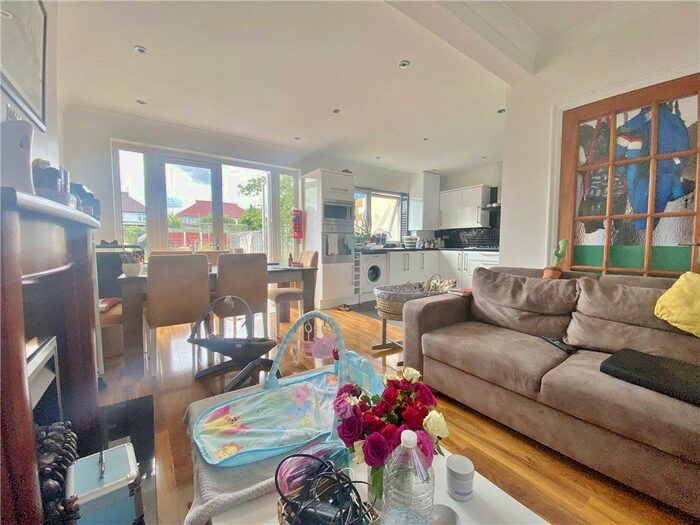 3 Bedroom Terraced House To Rent In Warren Road, Twickenham, TW2