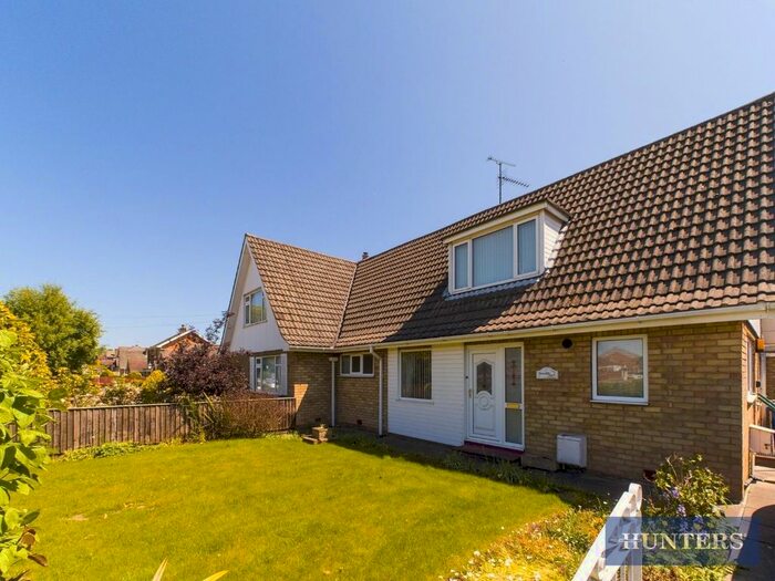 3 Bedroom Bungalow To Rent In Martongate, Bridlington, YO16