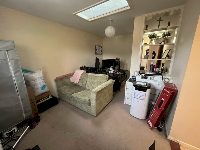 1 Bedroom Flat To Rent In Hunts Hill, Glemsford, Sudbury, CO10