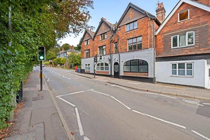 1 Bedroom Apartment For Sale In Kings Road, Haslemere, GU27