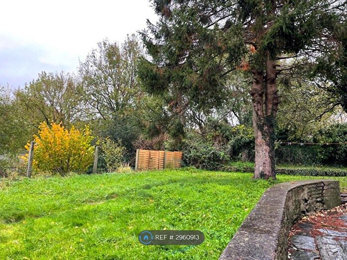 3 Bedroom Flat To Rent In Bridge Street, Newcastle Emlyn, SA38