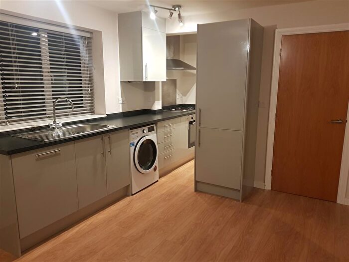 Apartment To Rent In Richmond Road, Solihull, B92