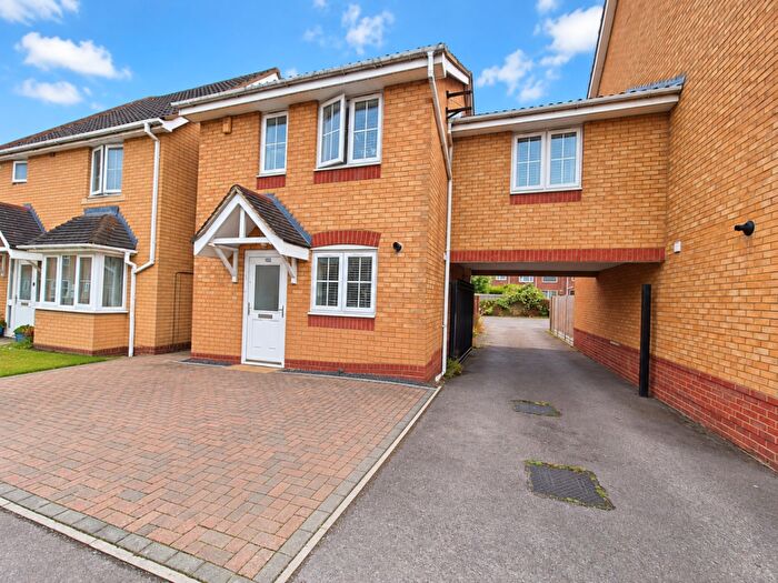 3 Bedroom Semi Detached House For Sale In Morgan Close, Luton, Bedfordshire, LU4