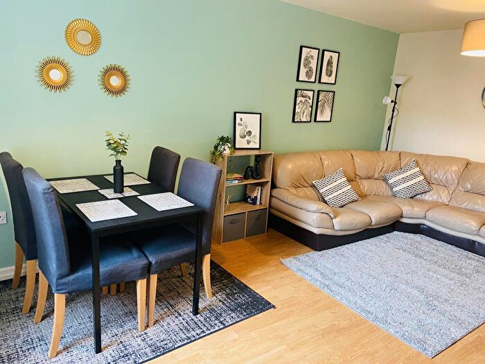 6 Bedroom Flat To Rent In Flat, A Radford Road, Leamington Spa, CV31