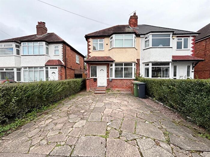 3 Bedroom Semi-Detached House To Rent In Summerfield Road, Olton, Solihull, B92