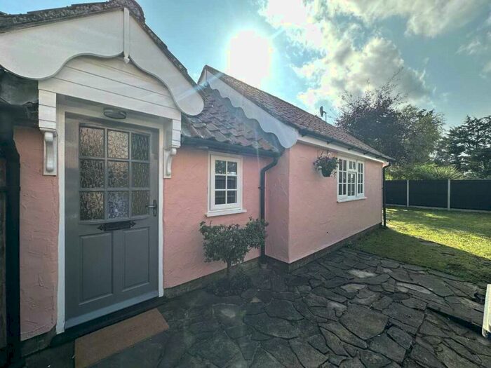 1 Bedroom Bungalow To Rent In The Green, Barnby, Beccles, Suffolk, NR34