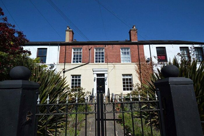 2 Bedroom Flat To Rent In Hyde Park Terrace, Hyde Park, Leeds, LS6