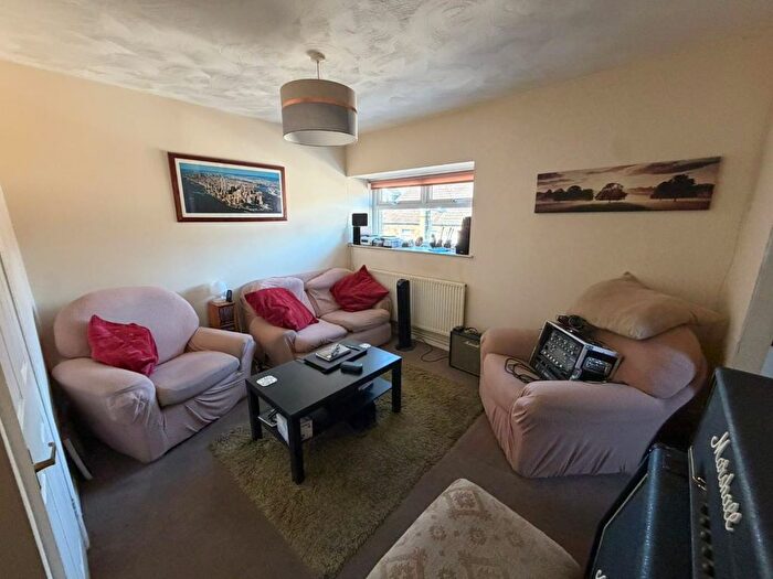 2 Bedroom Flat For Sale In Flat Penrhiwfer Court, Penrhiwfer Road, Tonyrefail, Porth, CF39