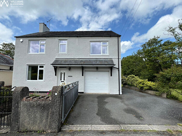 4 Bedroom Detached House For Sale In Clai Road, Llangefni, Anglesey, LL77