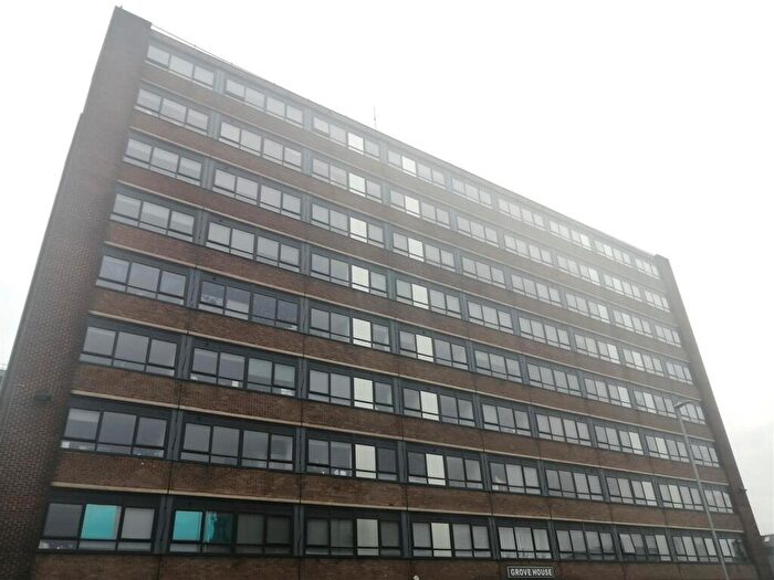 1 Bedroom Apartment To Rent In Grove House, Trafford, M16
