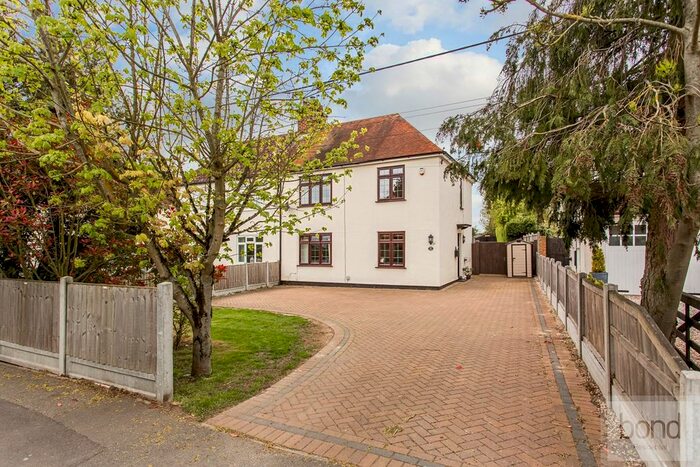 3 Bedroom Semi-Detached House For Sale In Hackmans Lane, Cock Clarks, Chelmsford, CM3