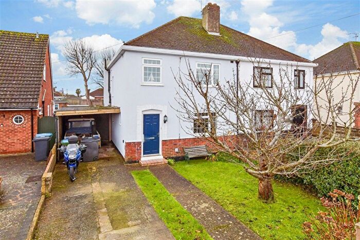 3 Bedroom Semi Detached House For Sale In Sherwood Road, Bognor Regis, West Sussex, PO22