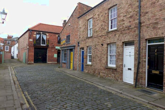 2 Bedroom Cottage To Rent In Vicar Lane, Howden, DN14