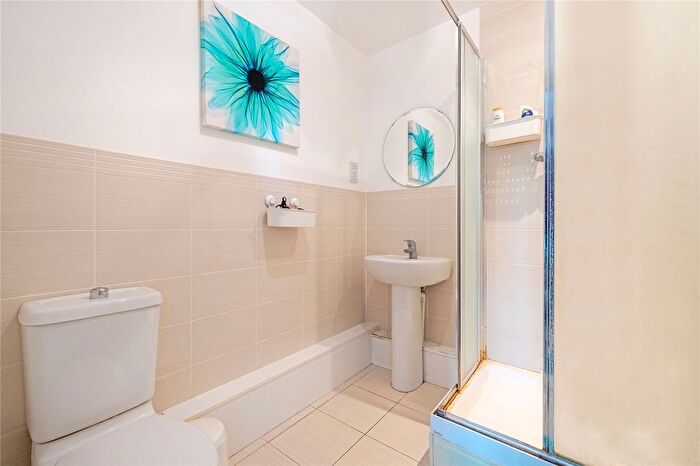 2 Bedroom Flat For Sale In Fortune Avenue, Edgware, HA8