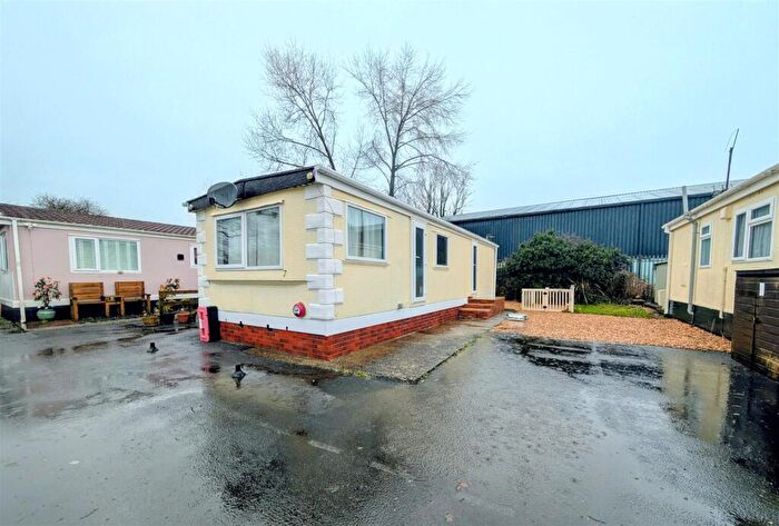 2 Bedroom Park Home For Sale In Station Road, Whitland, SA34