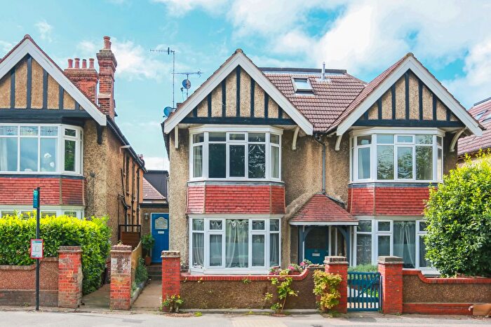 1 Bedroom Flat To Rent In Old Shoreham Road, Hove, BN3