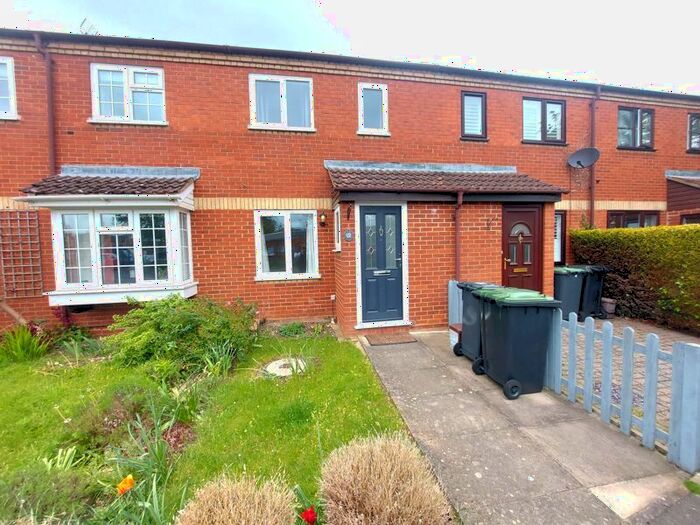 2 Bedroom Terraced House To Rent In Grange Drive, Stotfold, Hitchin, SG5