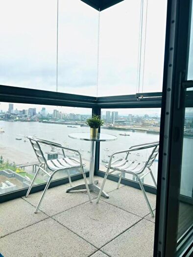 2 Bedroom Flat For Sale In Barge Walk, SE10