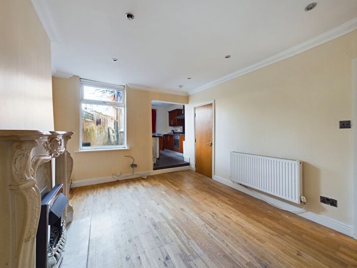 3 Bedroom Terraced House For Sale In Milton Road, Widnes, WA8