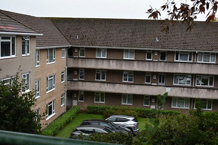2 Bedroom Flat To Rent In Shrubbery Avenue, Weston-Super-Mare, BS23