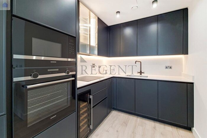 2 Bedroom Apartment To Rent In Valencia Tower, Bollinder Place, EC1V
